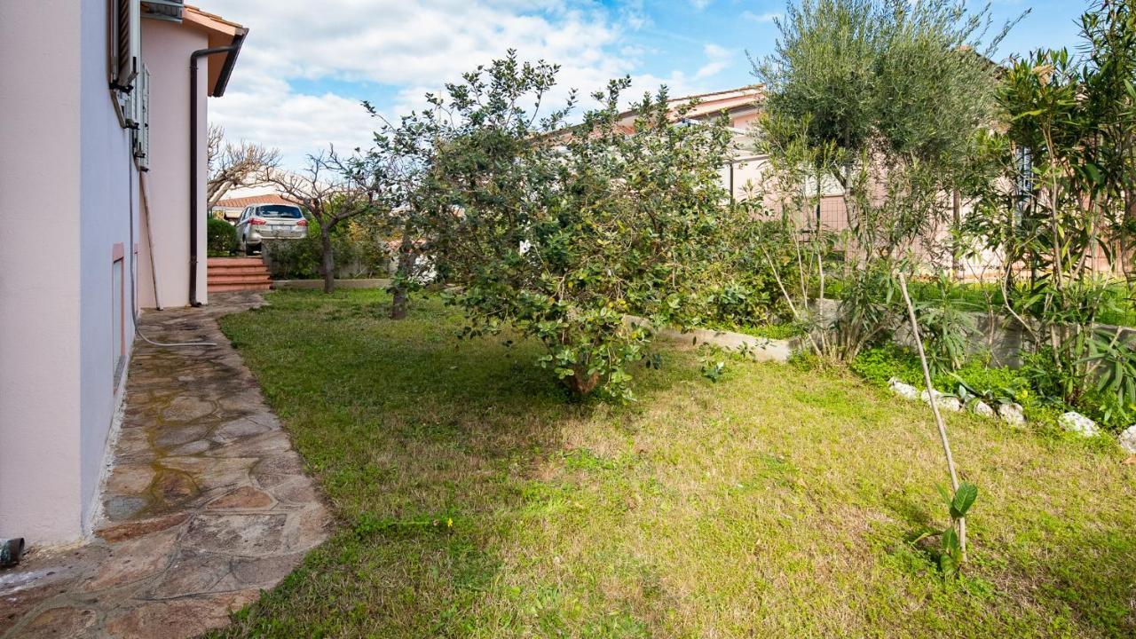 Appartement Welcomely - A Due Passi Dal Mare à Budoni Extérieur photo