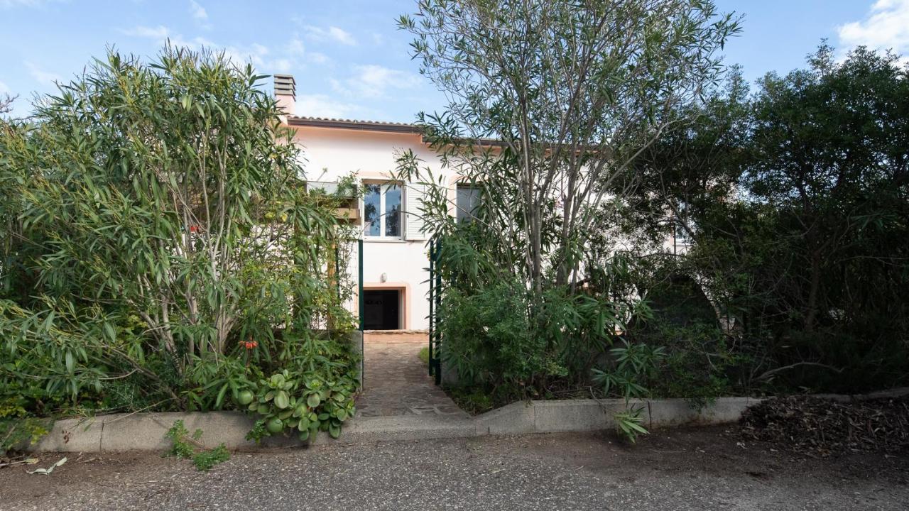 Appartement Welcomely - A Due Passi Dal Mare à Budoni Extérieur photo