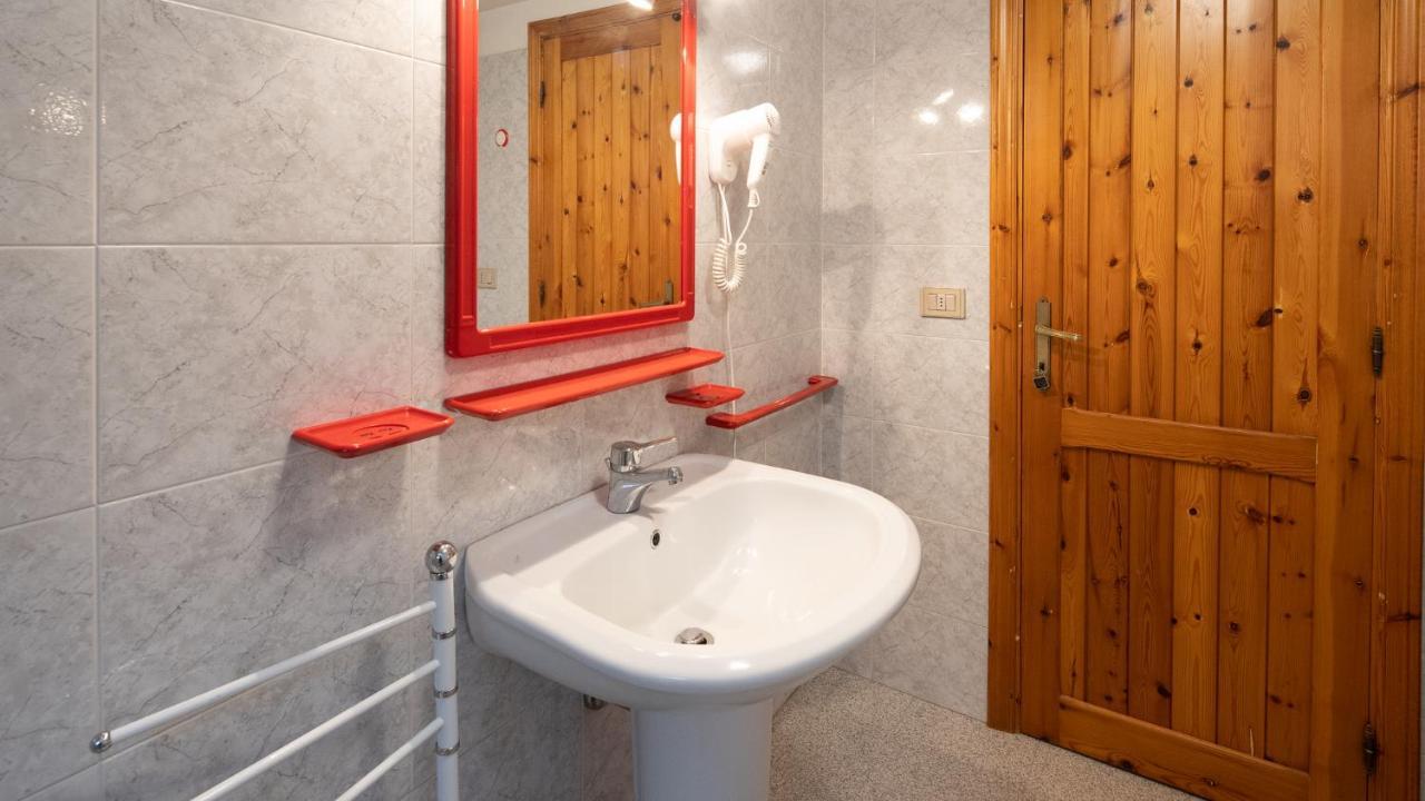 Appartement Welcomely - A Due Passi Dal Mare à Budoni Extérieur photo